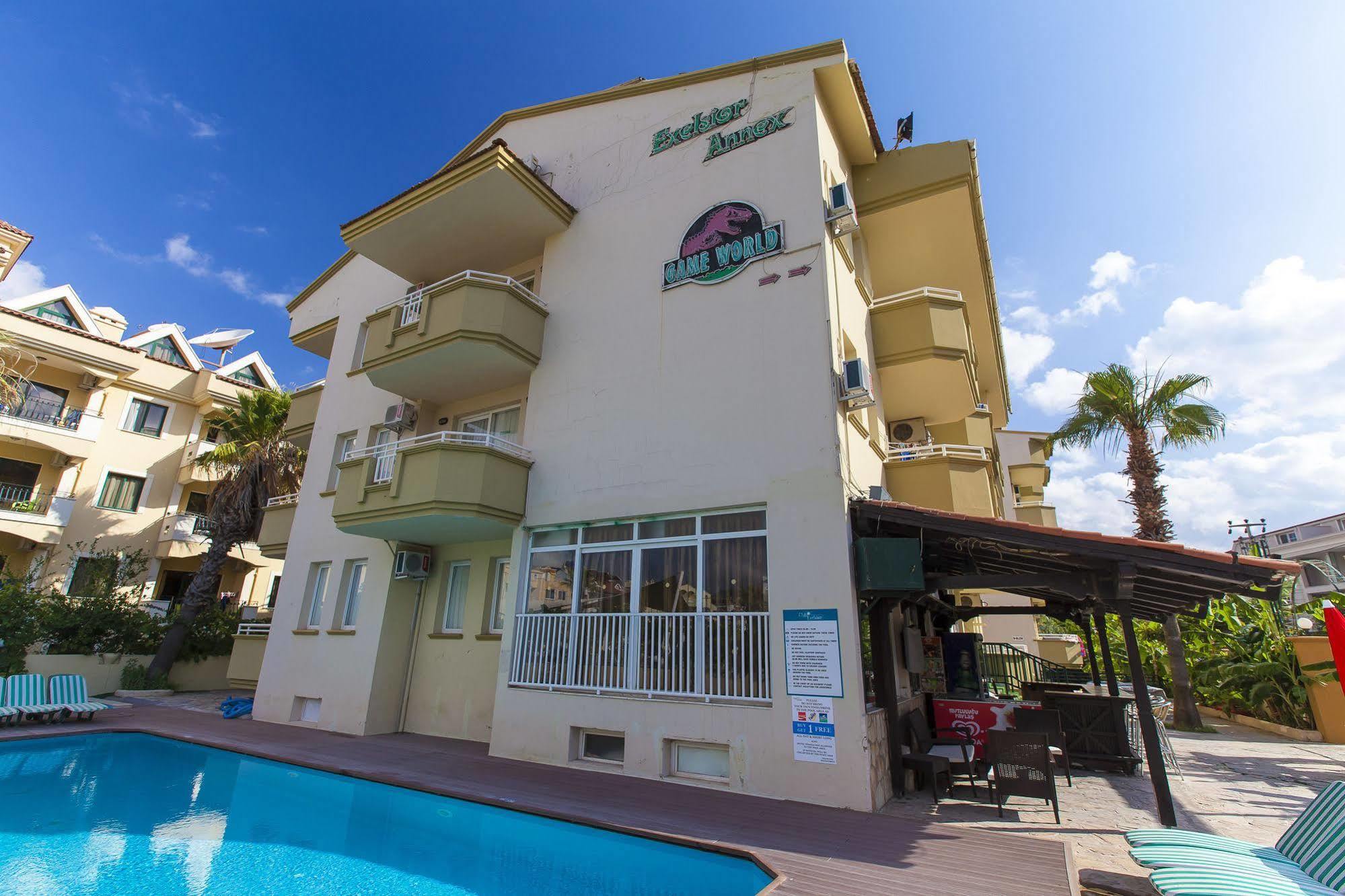 Aparthotel Exelsior Annex 3*